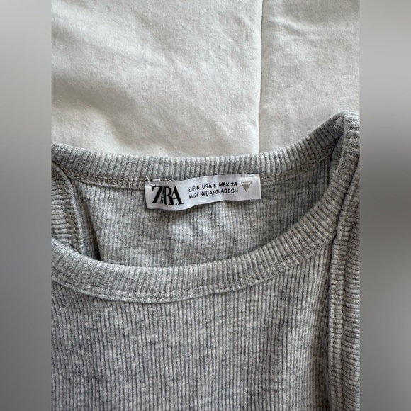 Zara Ribbed Halter Top - Picture 4 of 4